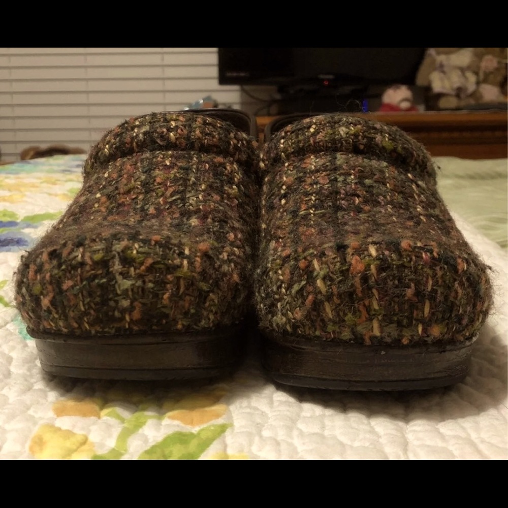 Like New Dansko Vegan Tweed Clogs Size 39